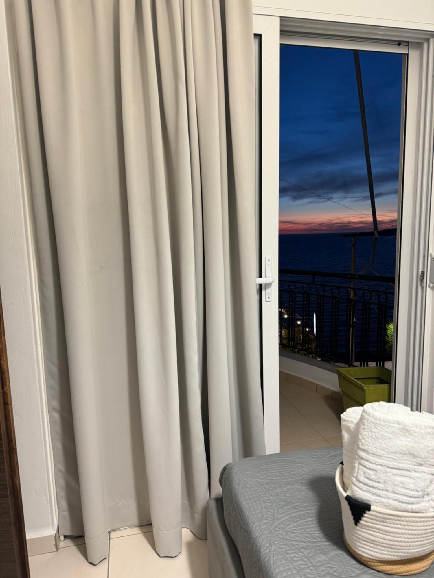 Belaire Luxury Apartment Sarandë Exterior foto
