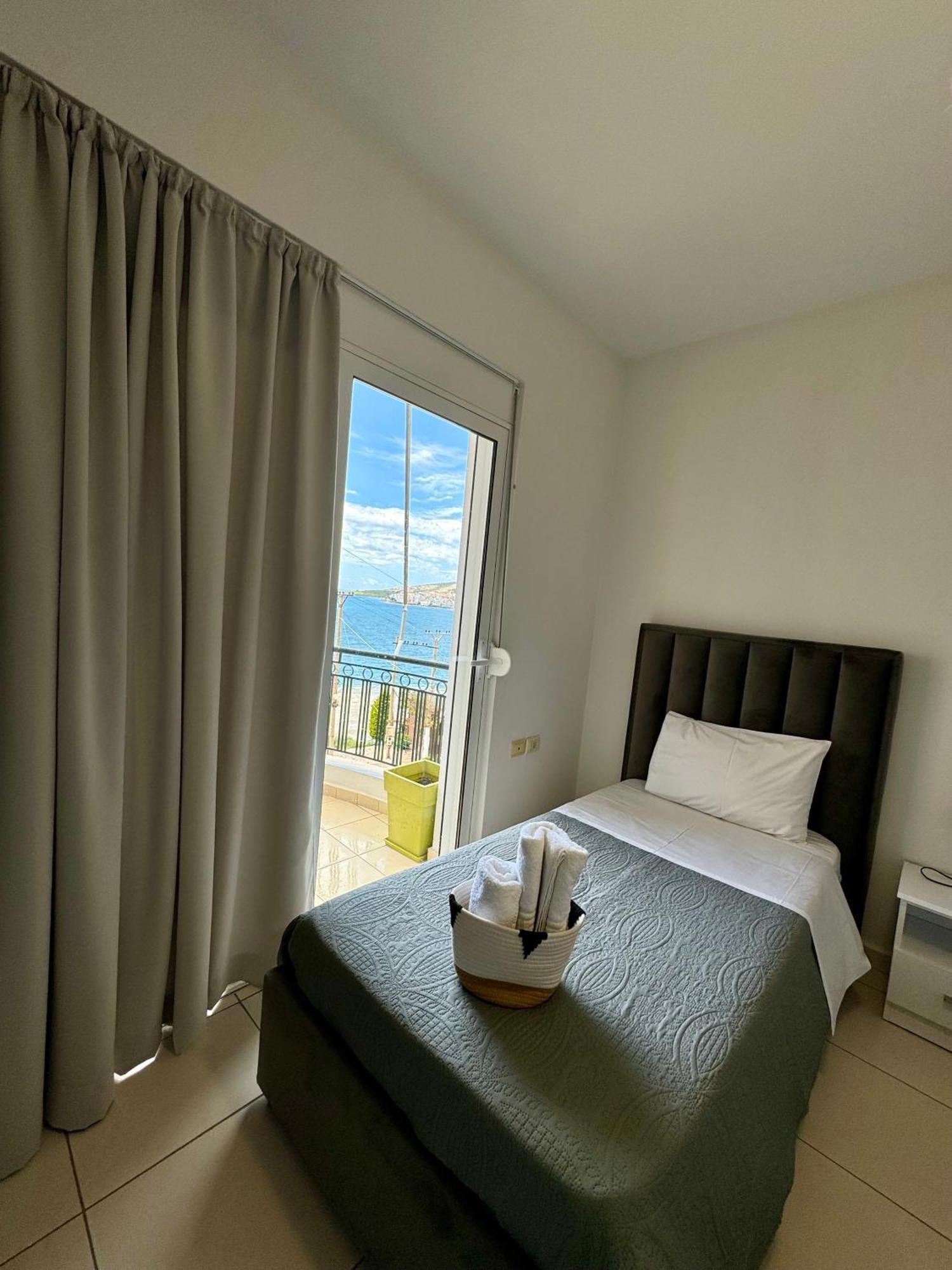 Belaire Luxury Apartment Sarandë Exterior foto
